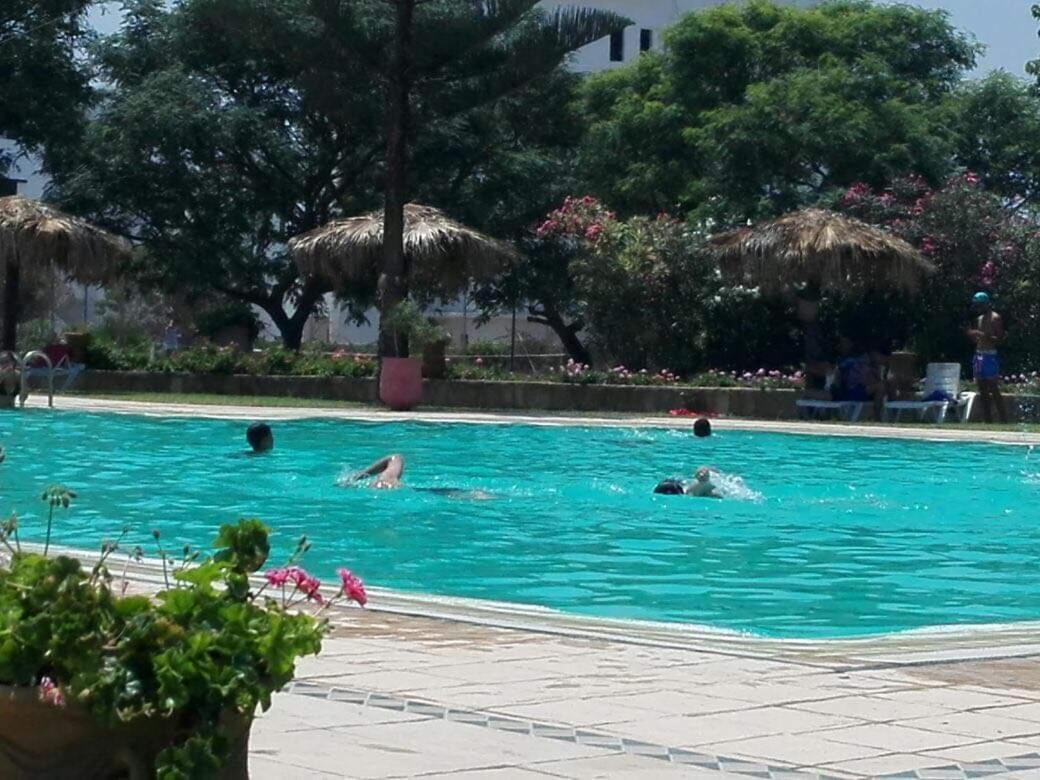 Magnifique Villa Duplex Au Bord De La Piscine Tétouan Exterior foto