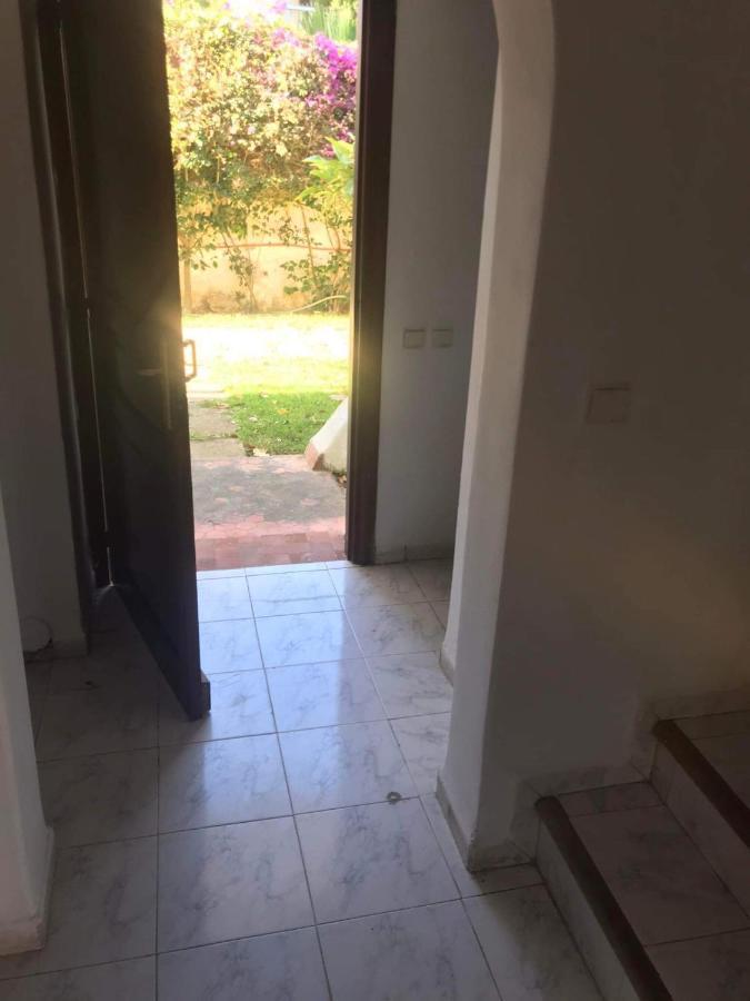 Magnifique Villa Duplex Au Bord De La Piscine Tétouan Exterior foto